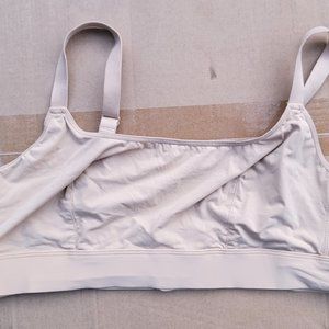 Parade re:play Everyday Scoop Bralette size XL Never Worn